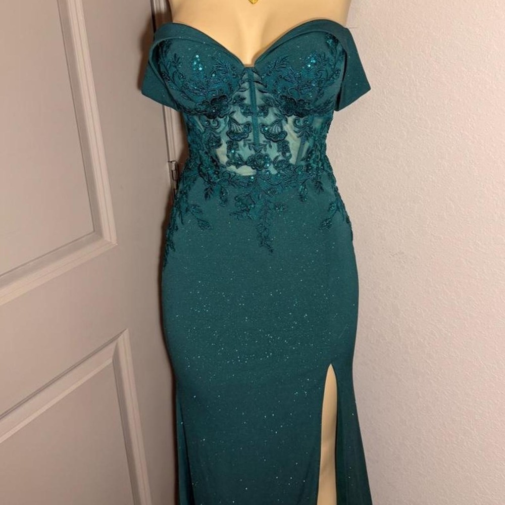 Dancing Queen sparkly dark green long dress with corset top and slit